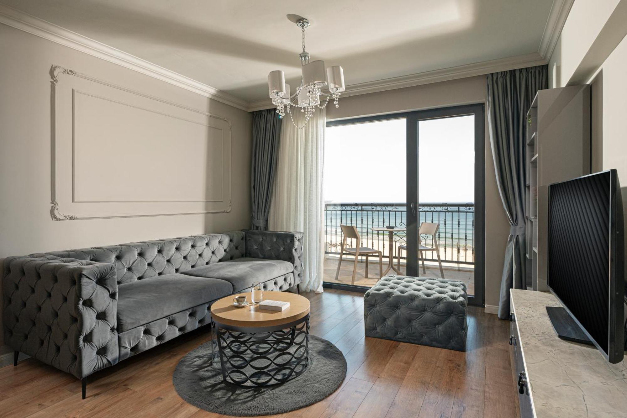One-Bedroom Apartment Balcony Sea View SPA Access