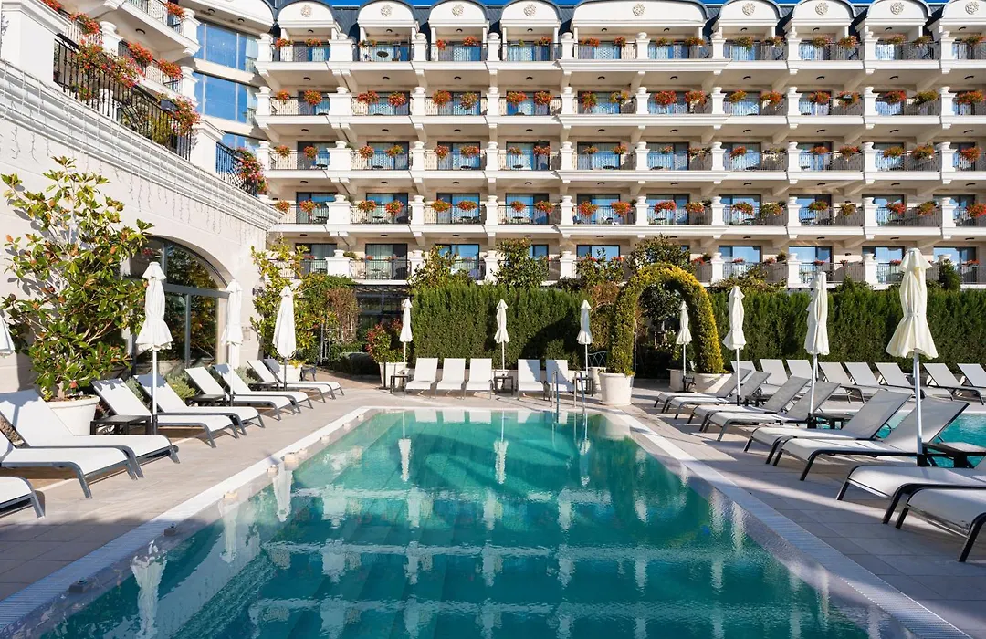 Casa Di Fiore Spa And Medical Hotel, Mineral Pools & Private Beach-1